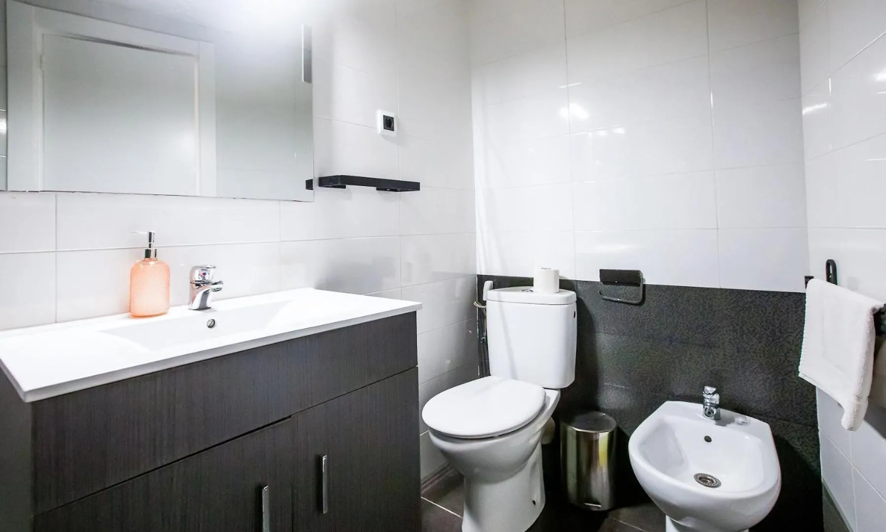 11Foh1095 - Cosy Apartment Near Plaza Espana Barcelona